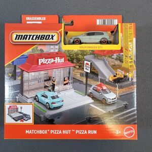 Matchbox Pizza Hut Run Volkswagen VW GTI Gray Diecast Car and Playset NEW Sealed